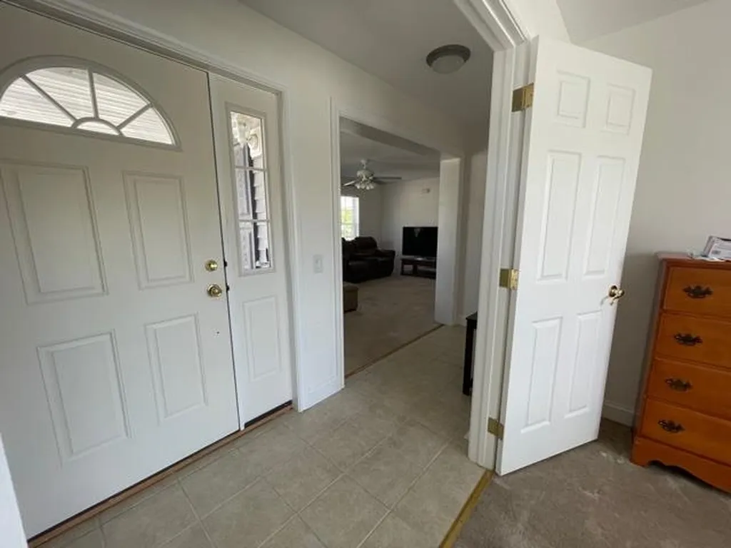 65 Sagewood Circle Hooksett NH 03106