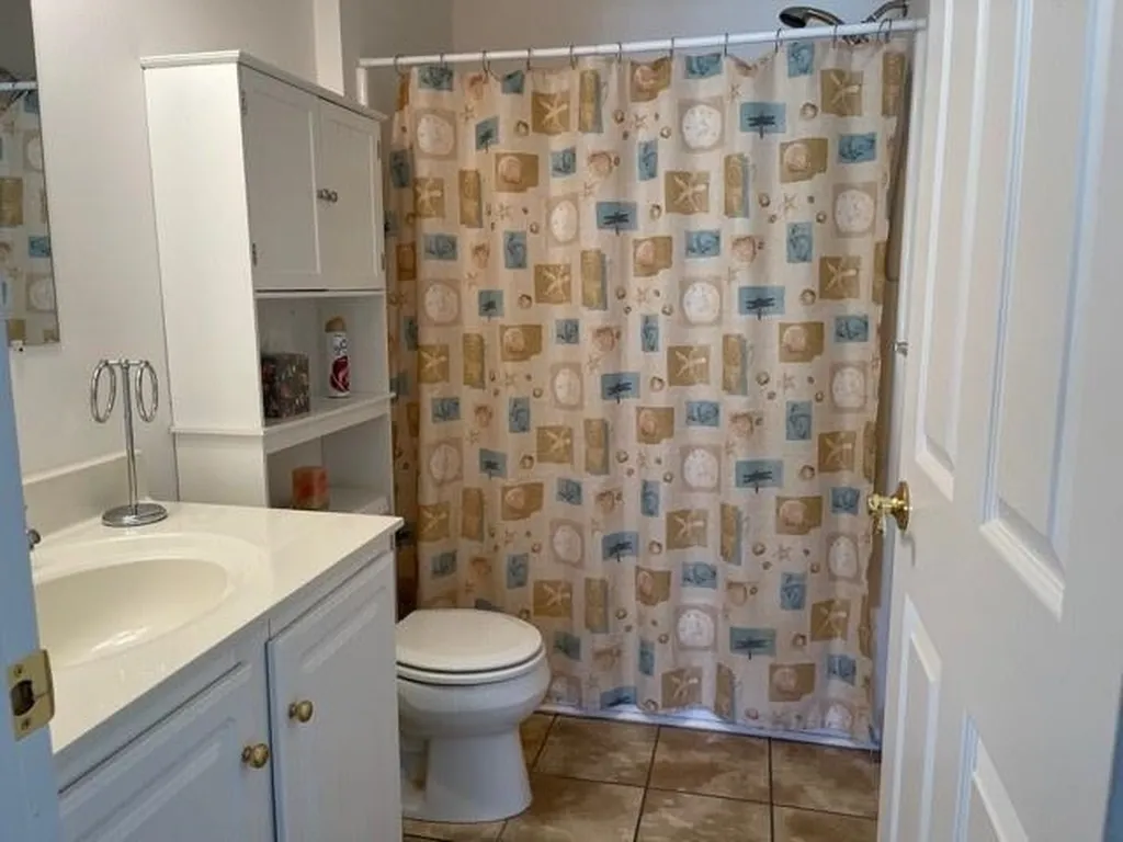 65 Sagewood Circle Hooksett NH 03106