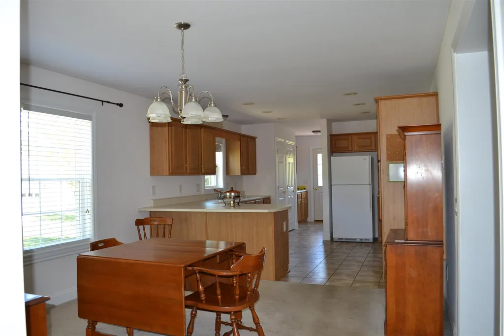 65 Sagewood Circle Hooksett NH 03106
