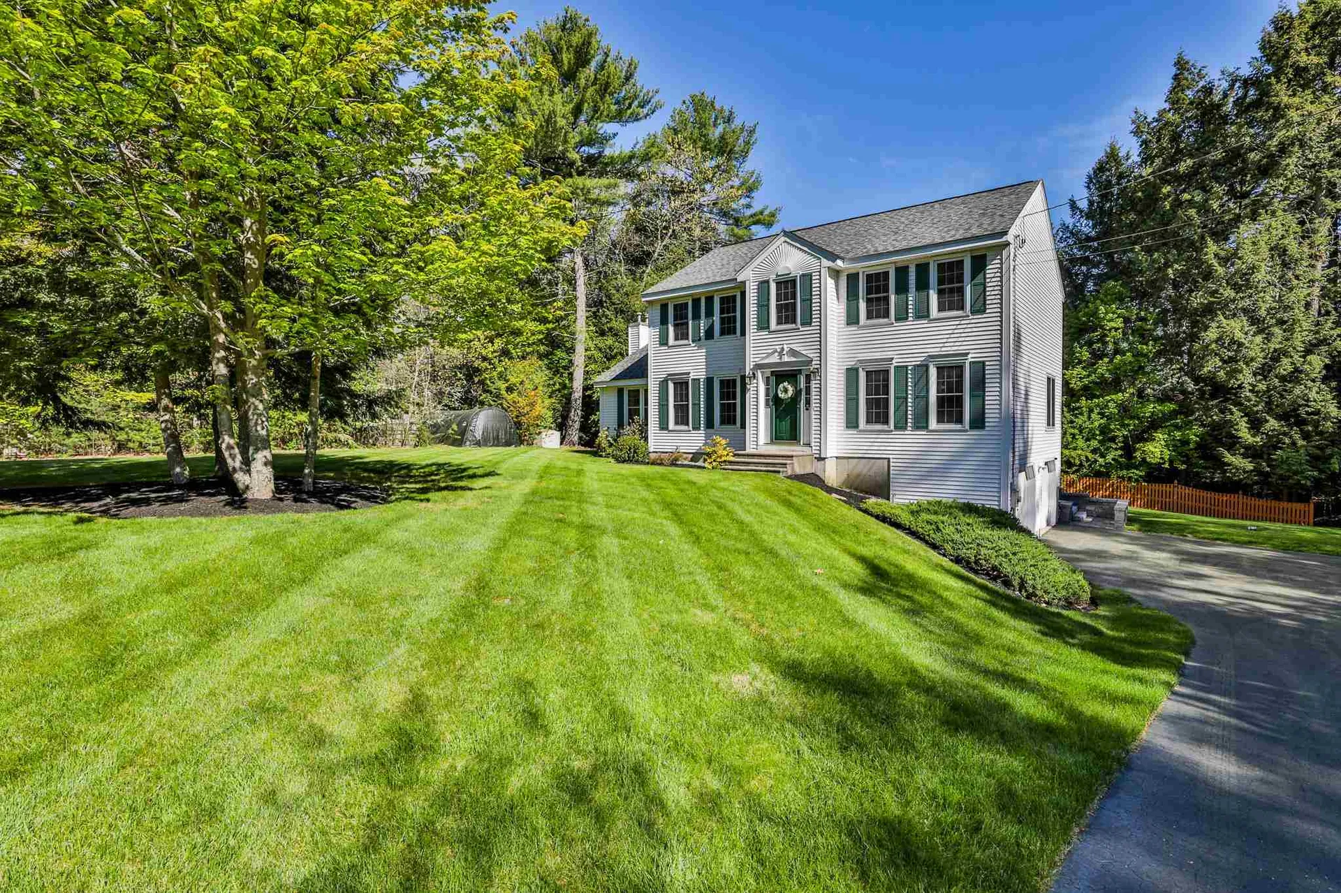 13 Laurel Crest Drive Brookline NH 03033