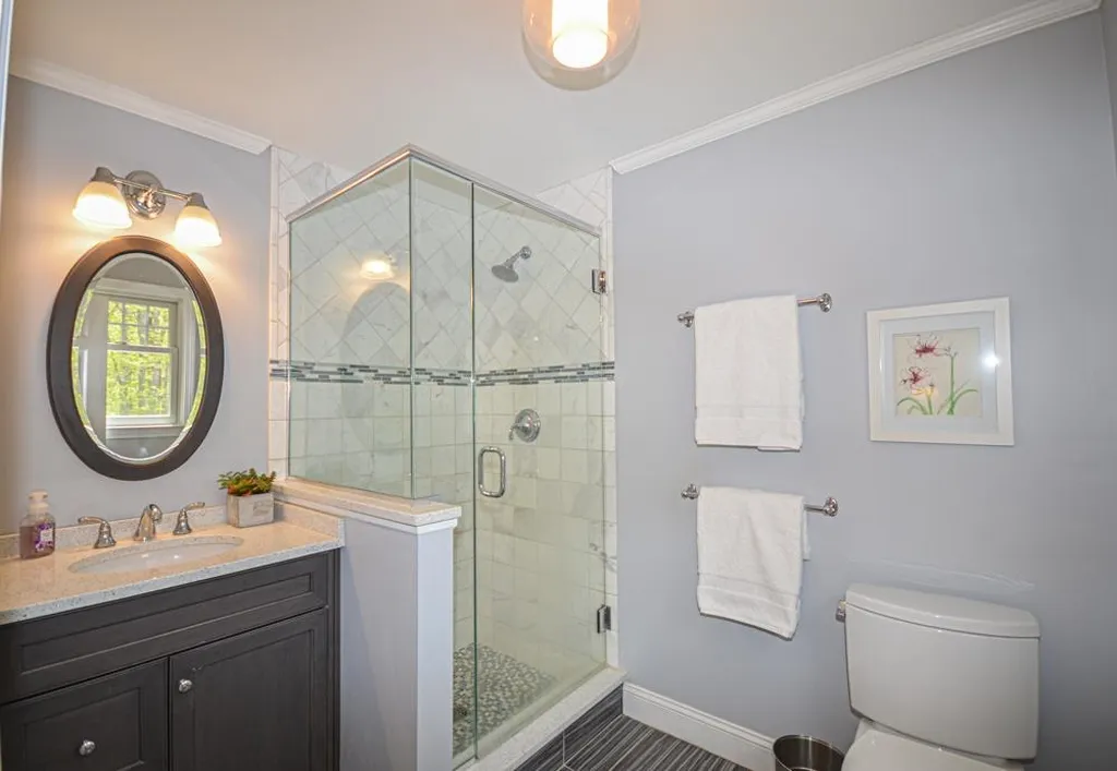 7 Wryan Road Derry NH 03038