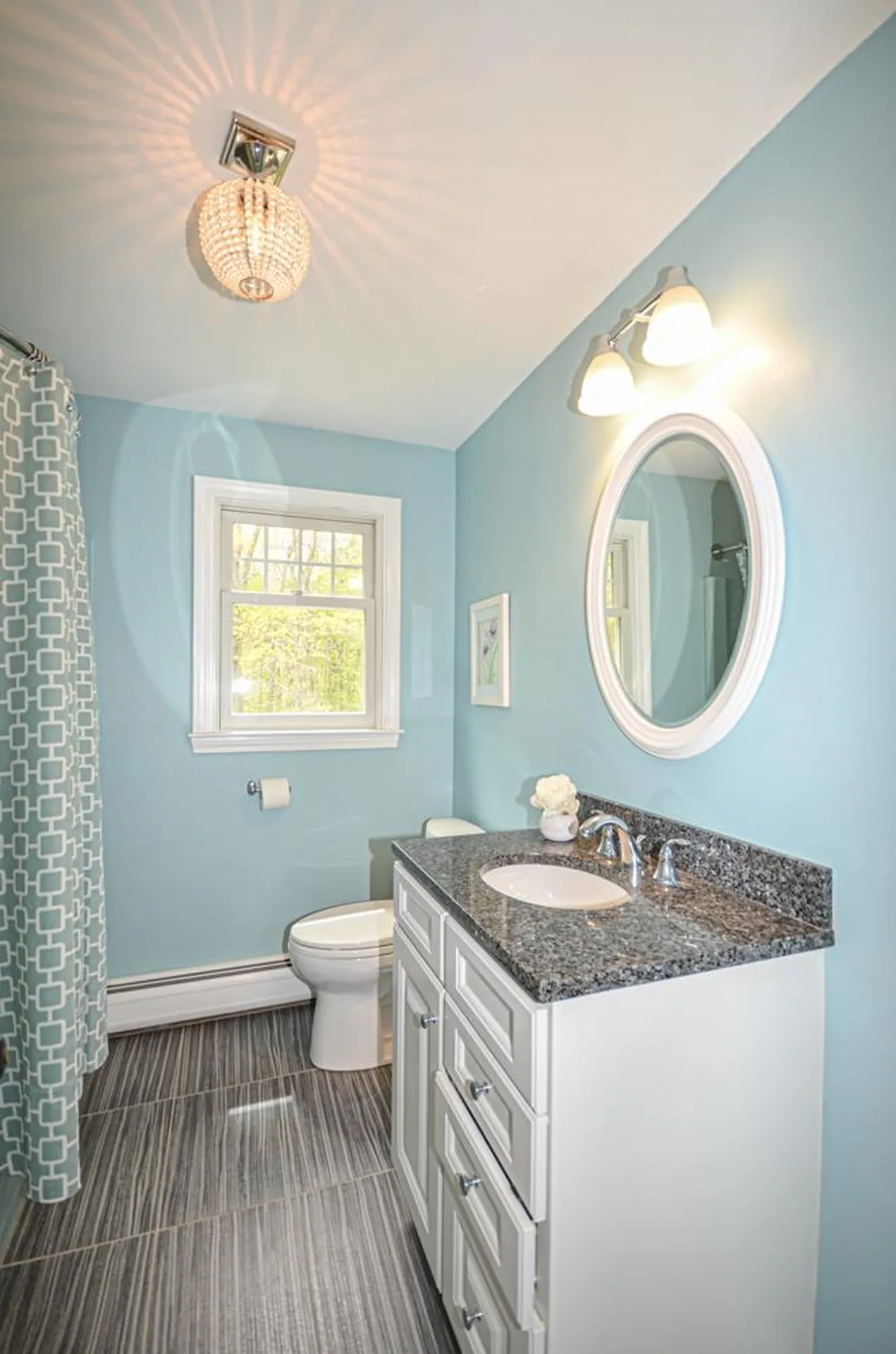 7 Wryan Road Derry NH 03038