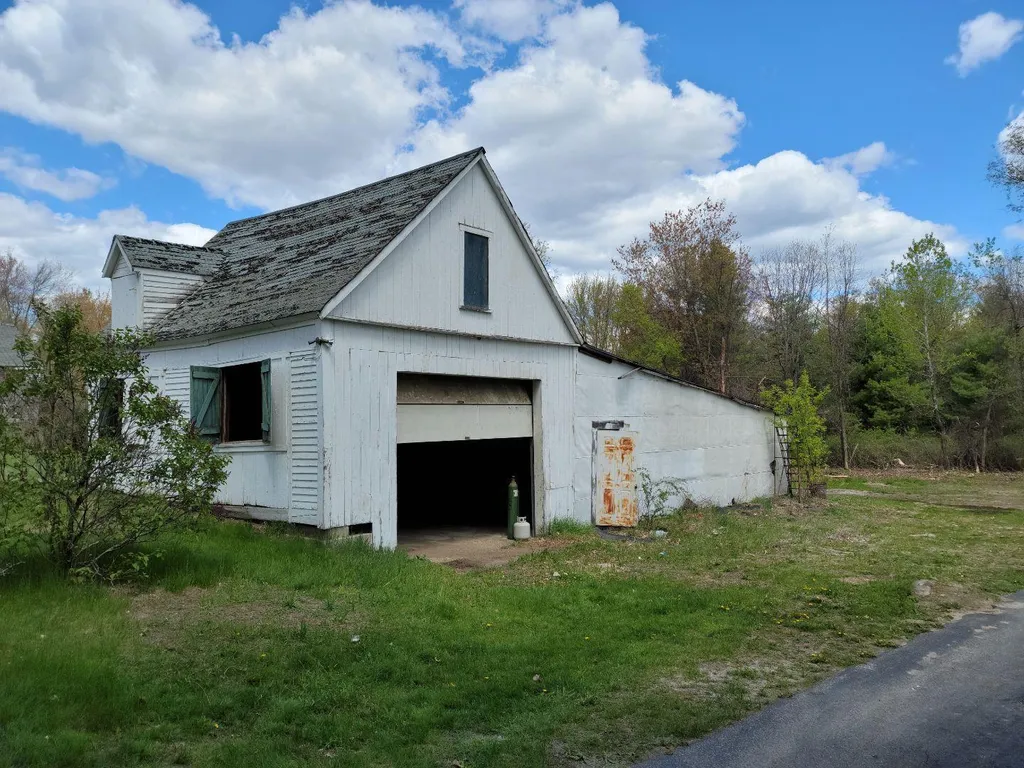 403 Maple Street Hopkinton NH 03229