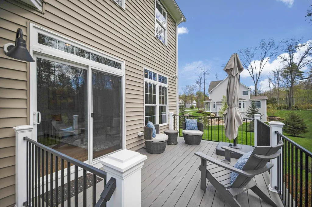 38 Colt Lane Epping NH 03042