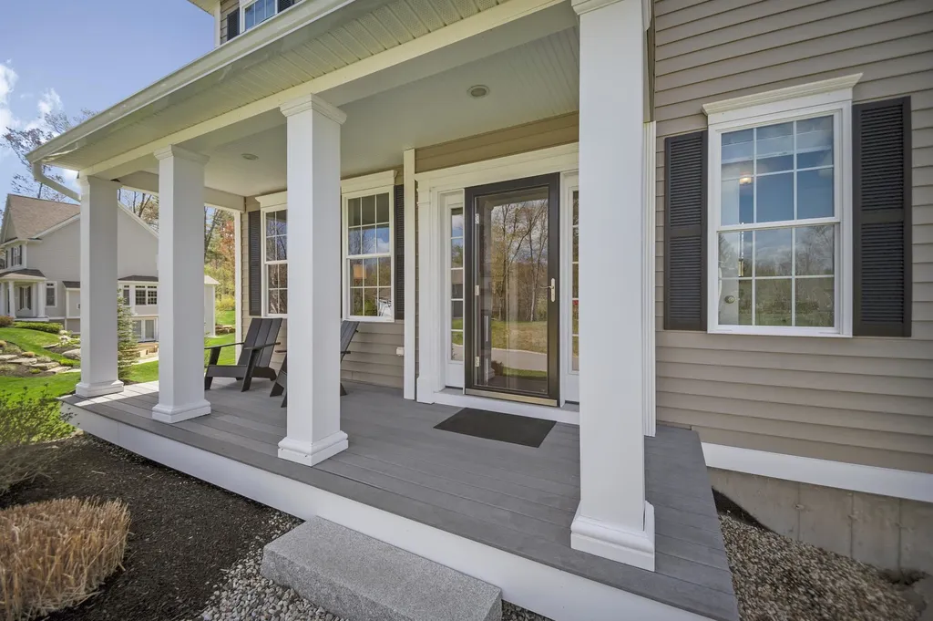 38 Colt Lane Epping NH 03042