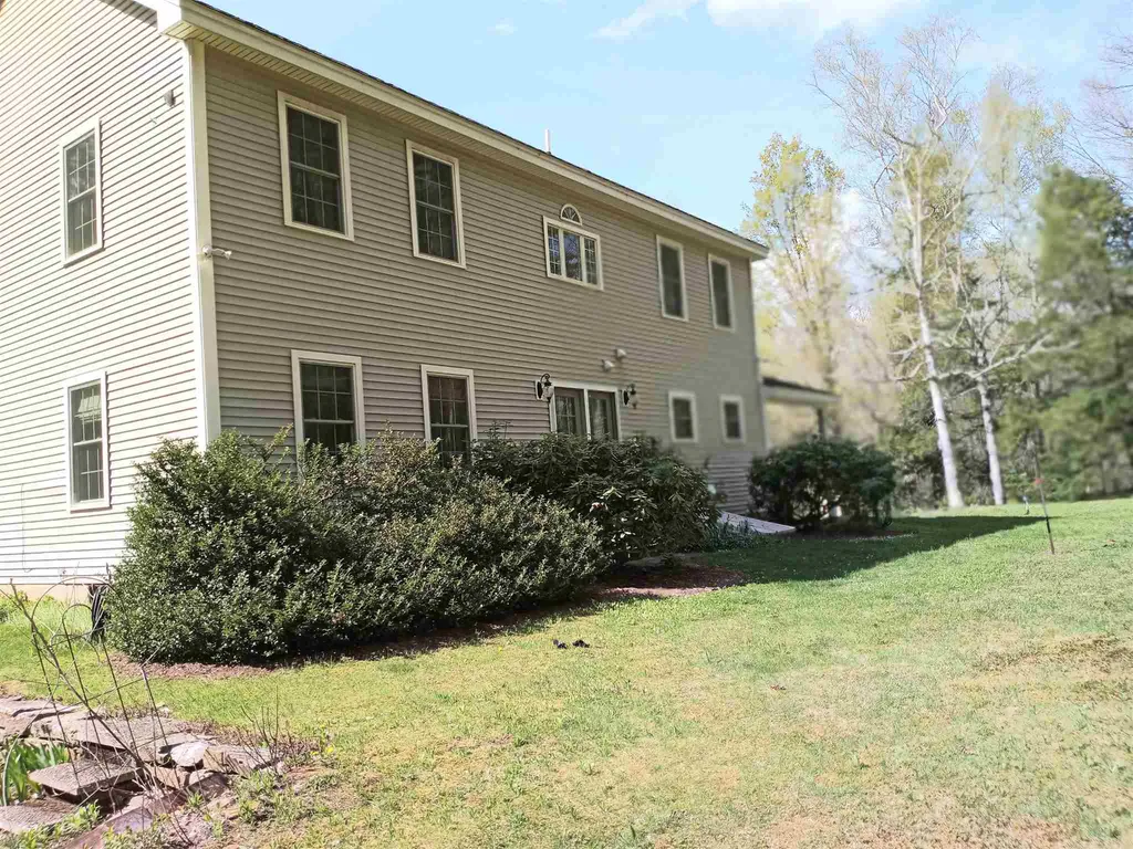 8 Tifft Road Cornish NH 03745
