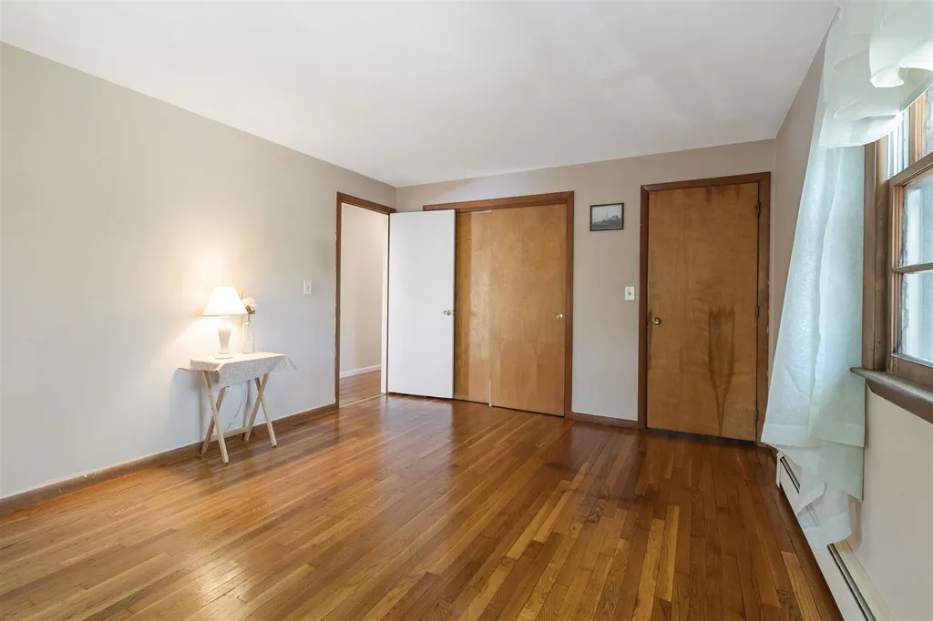 101 S Main Street Newton NH 03858