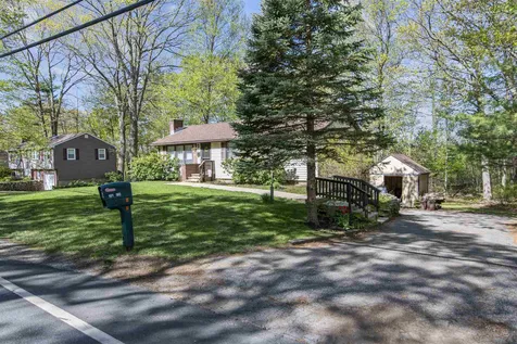 101 S Main Street Newton NH 03858