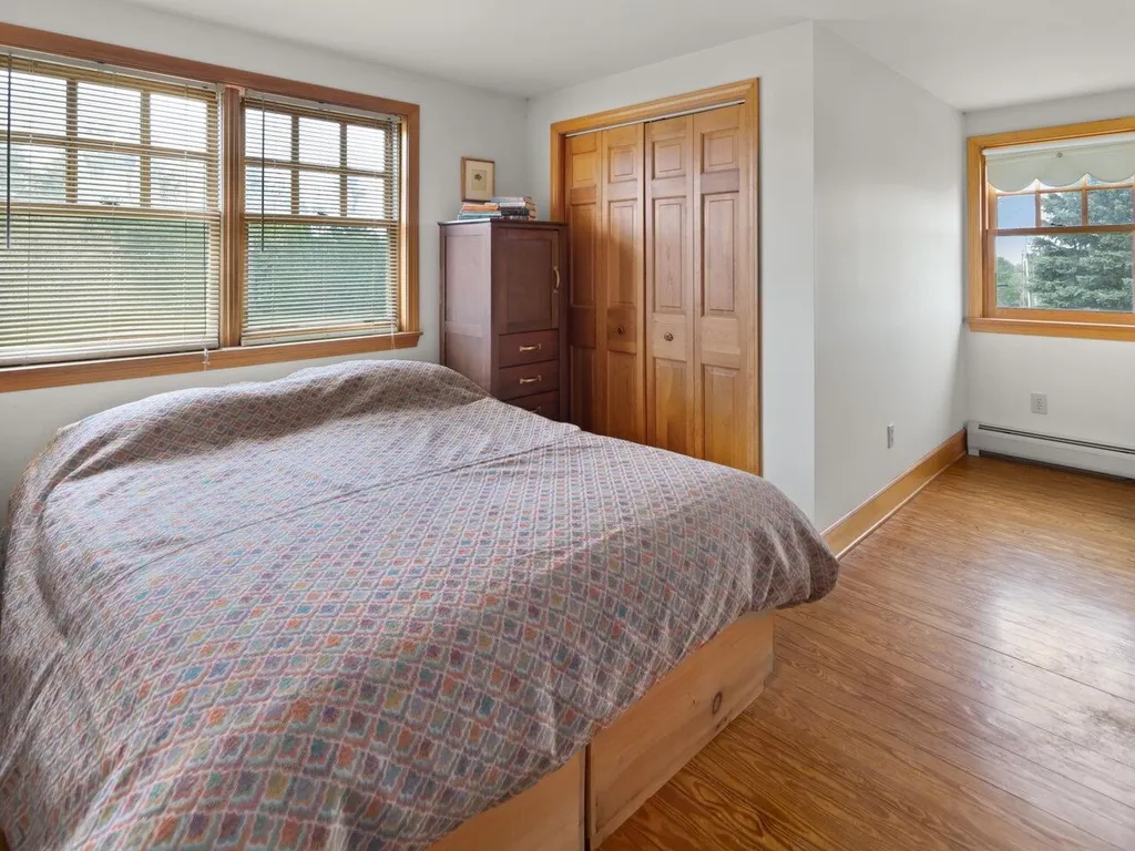5283 Dorset Street Shelburne VT 05482