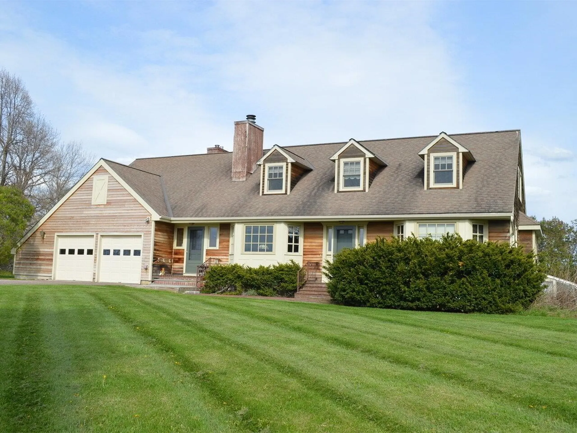 5283 Dorset Street Shelburne VT 05482