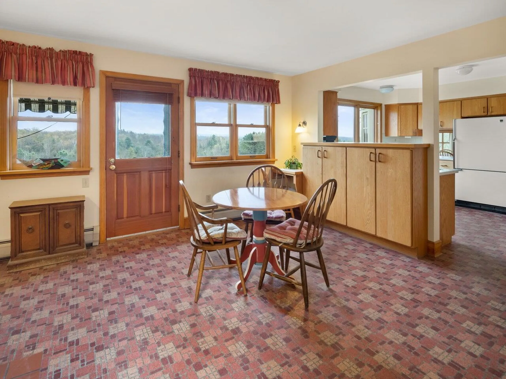 5283 Dorset Street Shelburne VT 05482