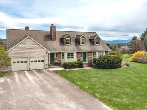 5283 Dorset Street Shelburne VT 05482
