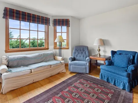 5283 Dorset Street Shelburne VT 05482