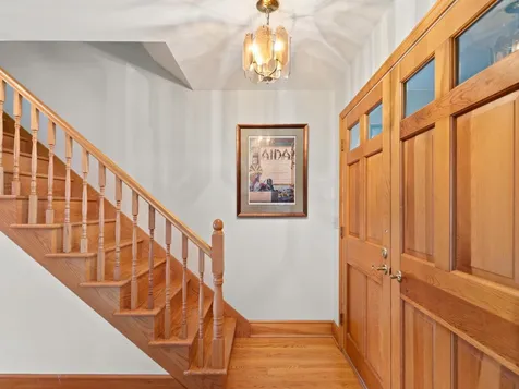 5283 Dorset Street Shelburne VT 05482