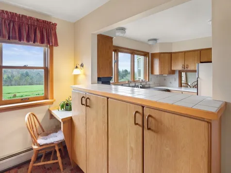 5283 Dorset Street Shelburne VT 05482