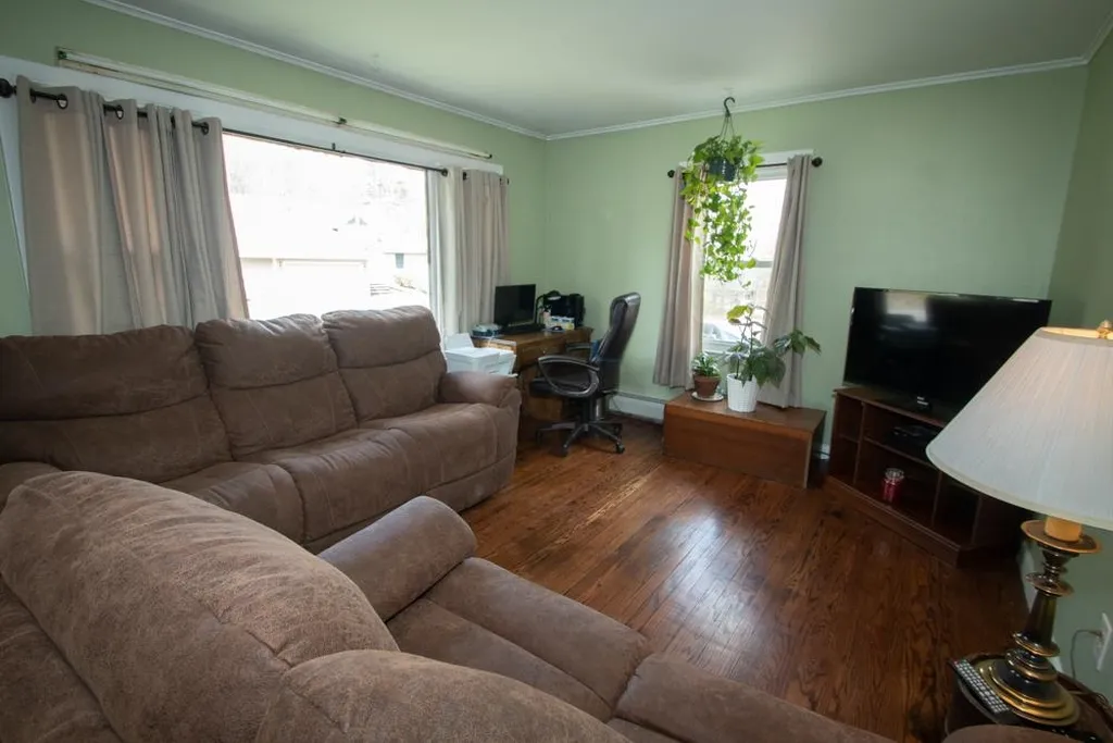 41 Elm Street Milton NH 03851