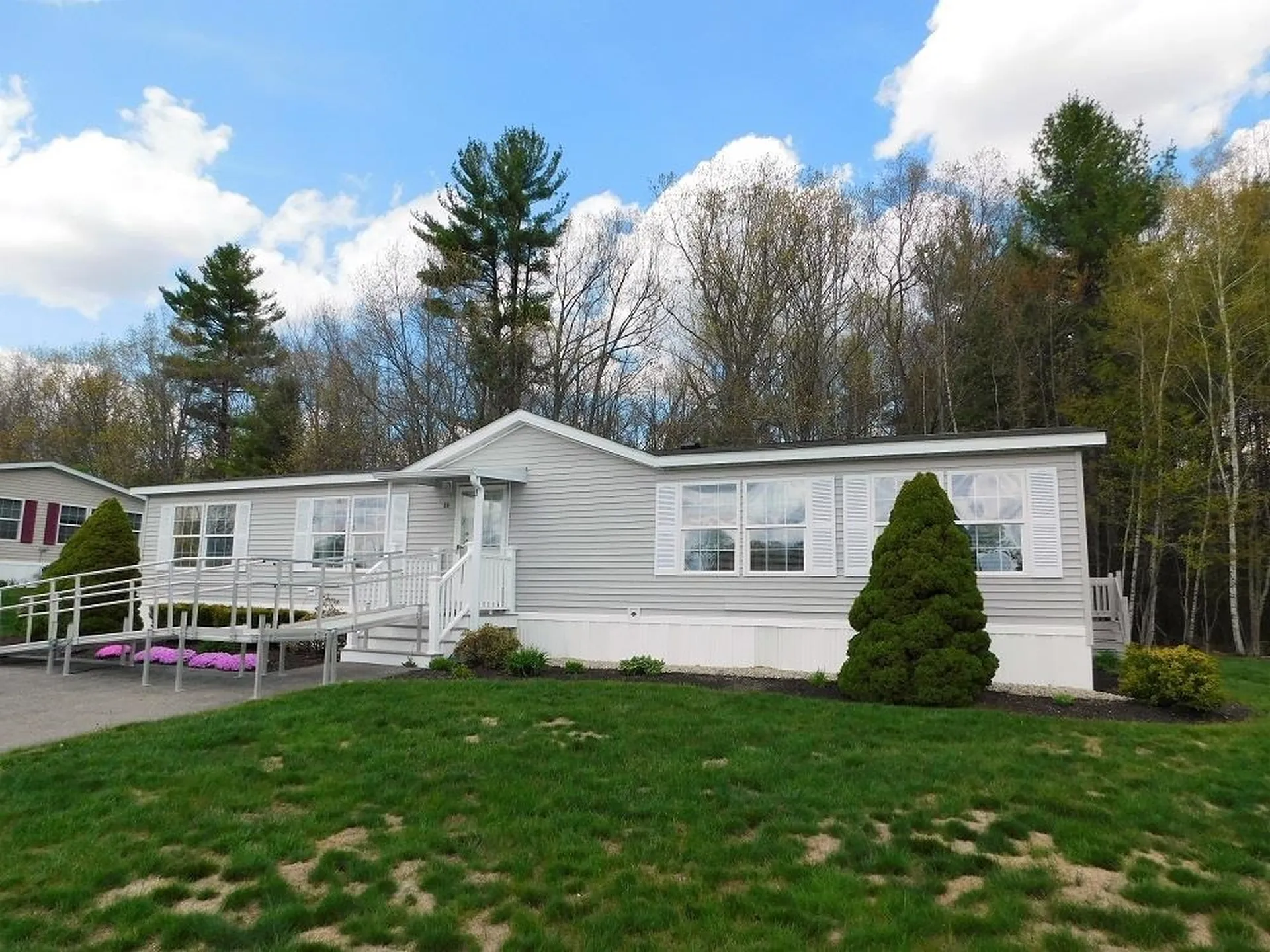 38 Constitution Way Dover NH 03820