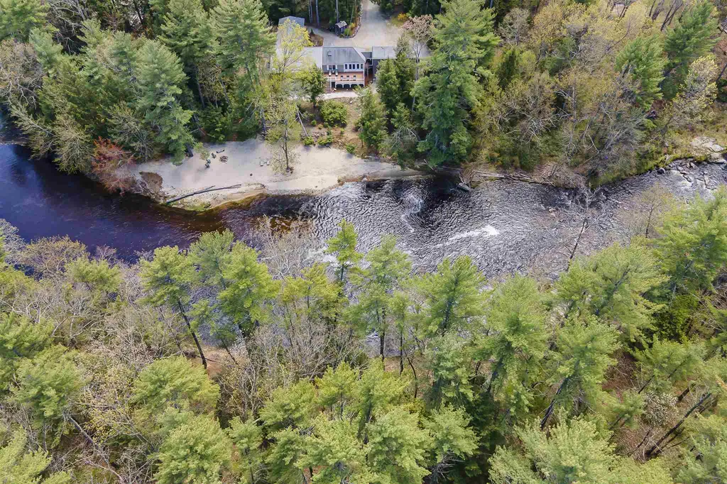 34 West Chamberlain Road Merrimack NH 03054-4073