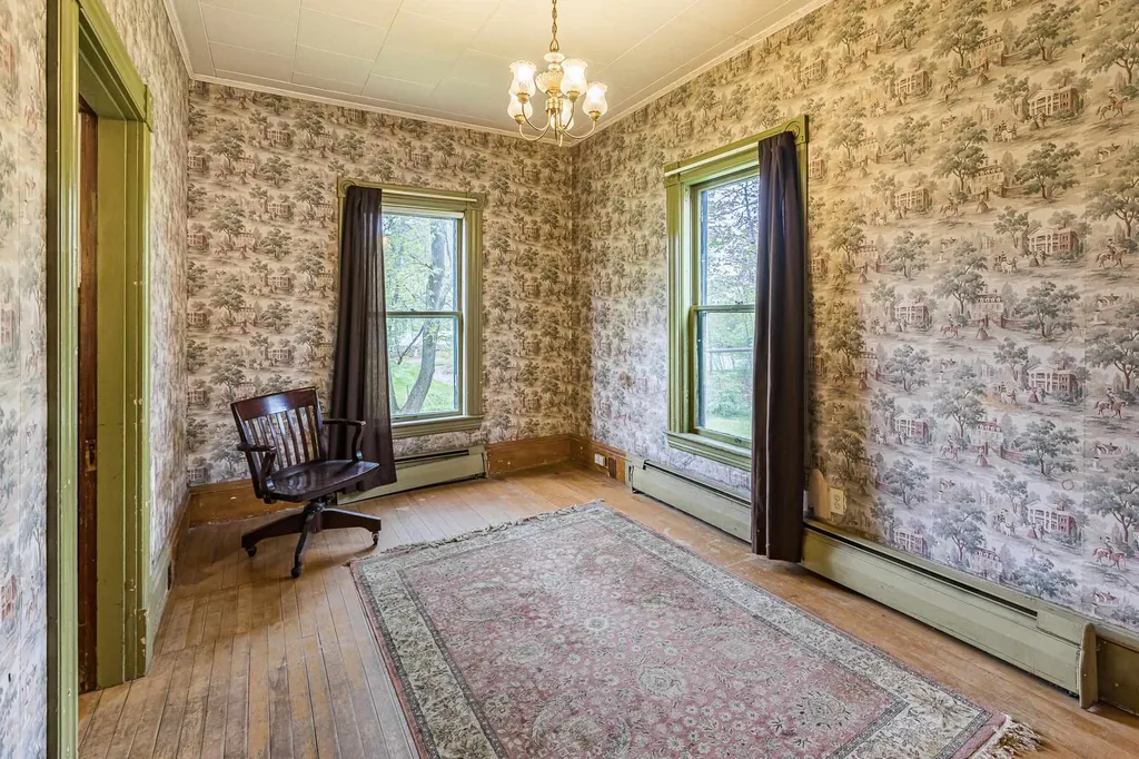 143 N Main Street Lebanon NH 03784