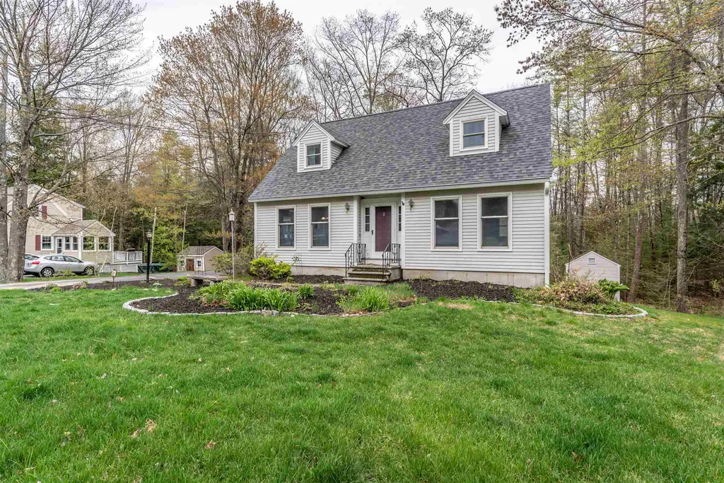46 Ledgeview Drive Rochester NH 03839