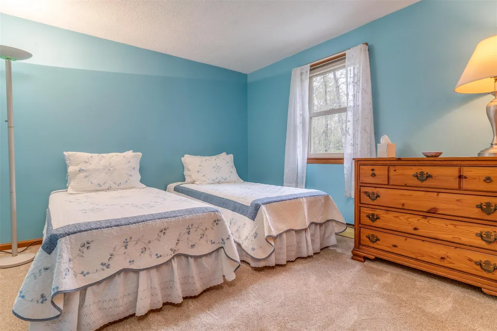 46 Ledgeview Drive Rochester NH 03839
