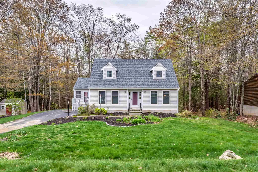 46 Ledgeview Drive Rochester NH 03839