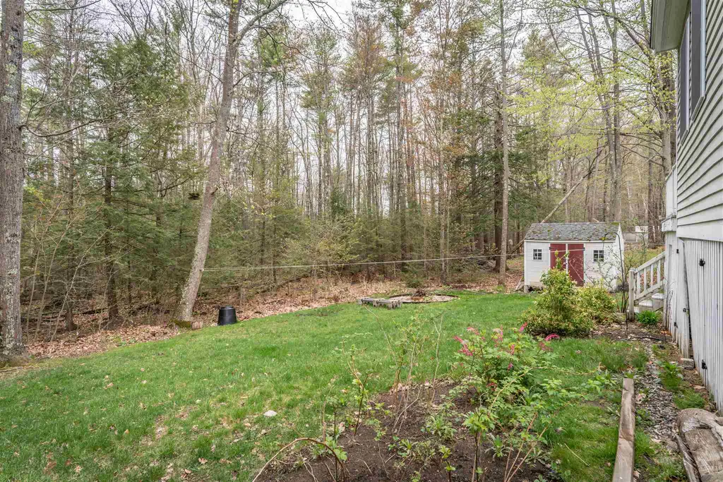 46 Ledgeview Drive Rochester NH 03839