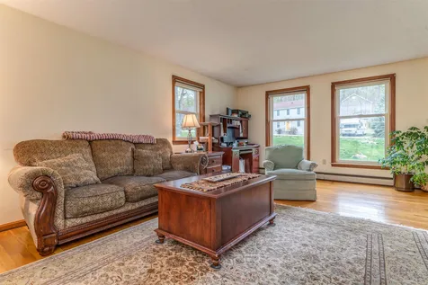 46 Ledgeview Drive Rochester NH 03839