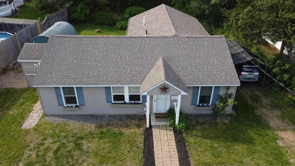 24 Douglass Way Exeter NH 03833