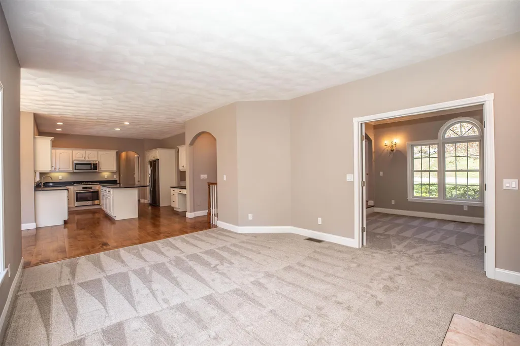 46 Tanglewood Drive Nashua NH 03062