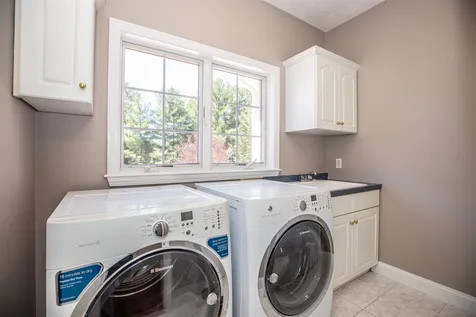 46 Tanglewood Drive Nashua NH 03062