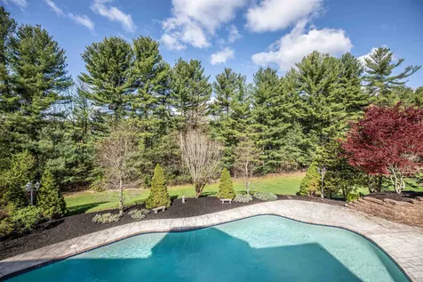 46 Tanglewood Drive Nashua NH 03062