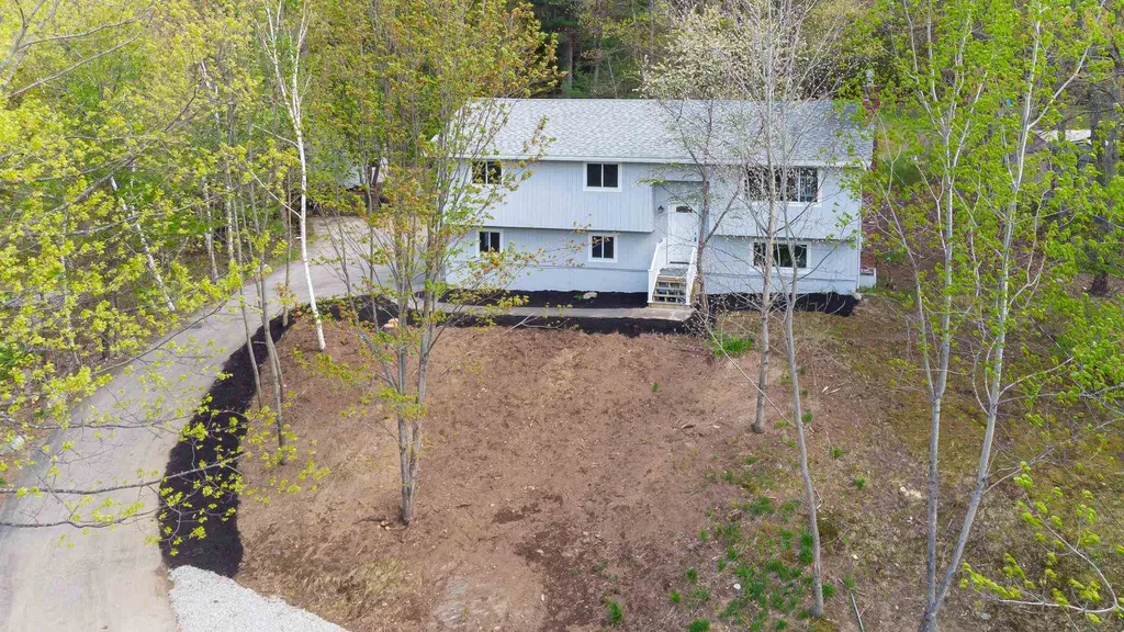 30 Gaita Drive Derry NH 03038
