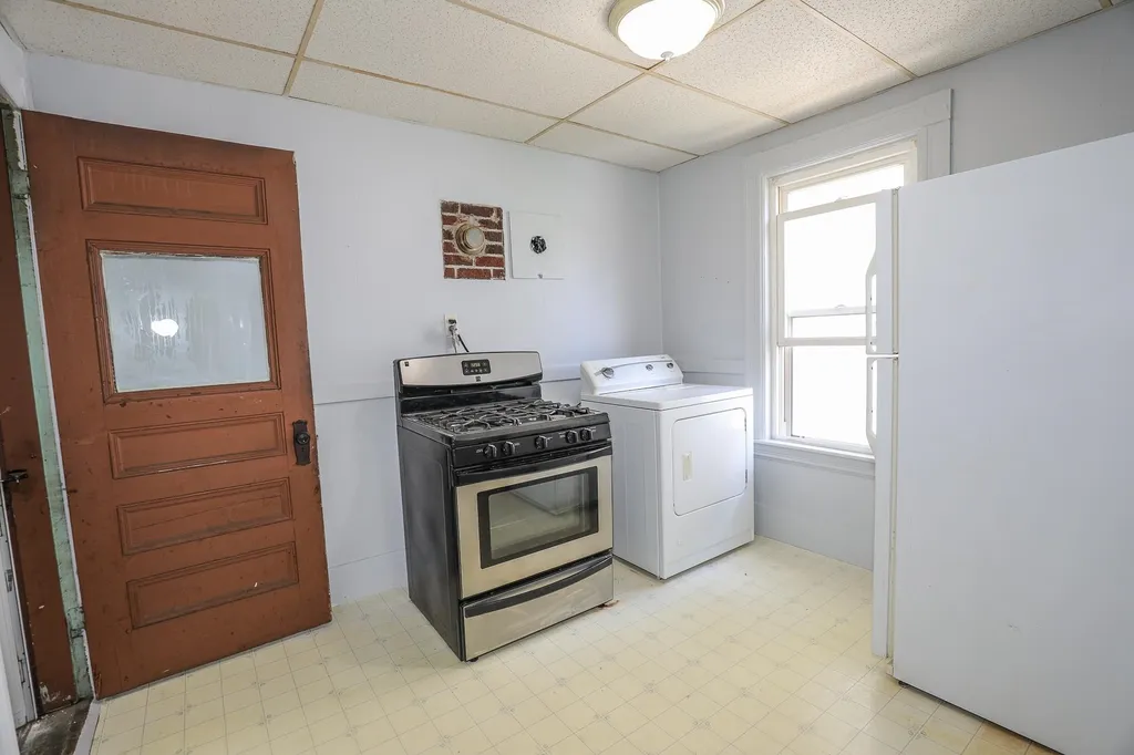 488 Bartlett Street Manchester NH 03102