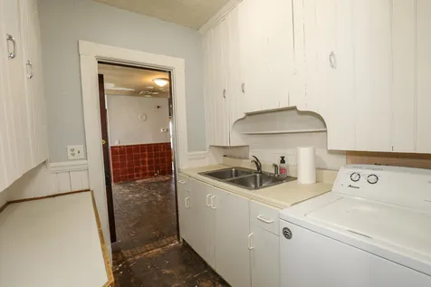 488 Bartlett Street Manchester NH 03102