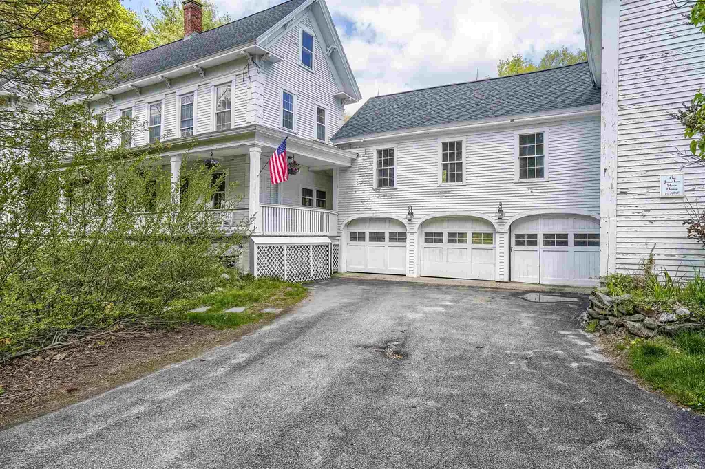 94 Reservoir Drive Weare NH 03281