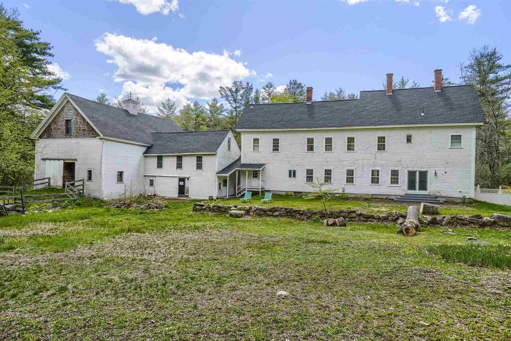 94 Reservoir Drive Weare NH 03281