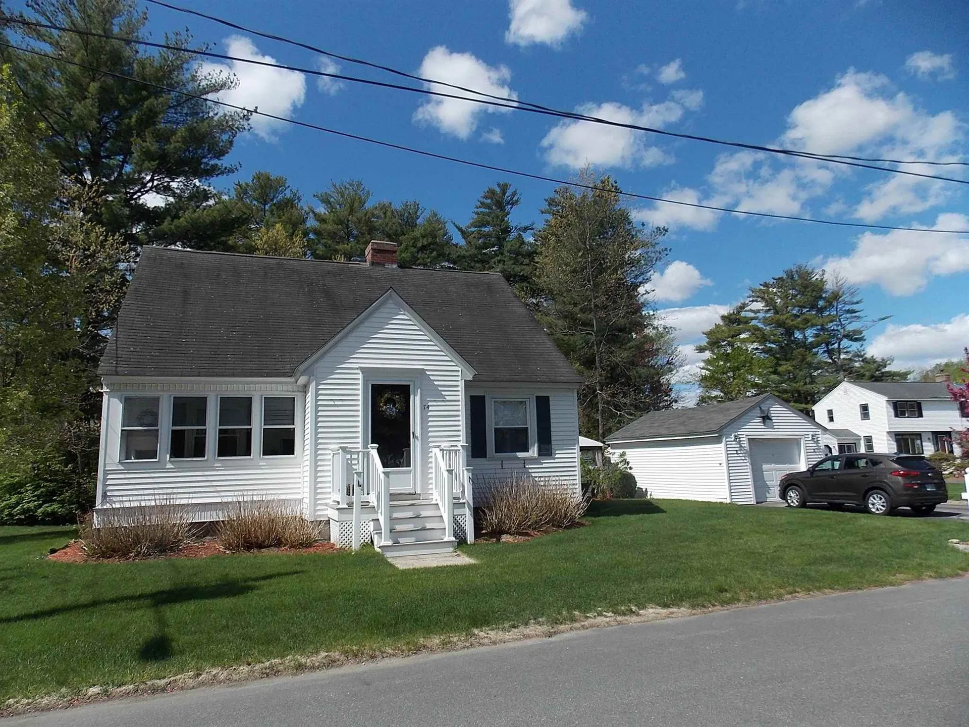 74 Sheridan Street Manchester NH 03102