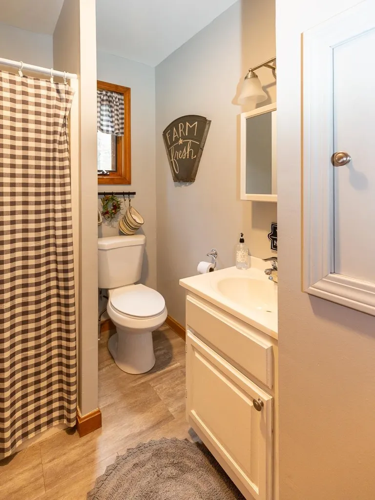 22 Howard Lane New Boston NH 03070