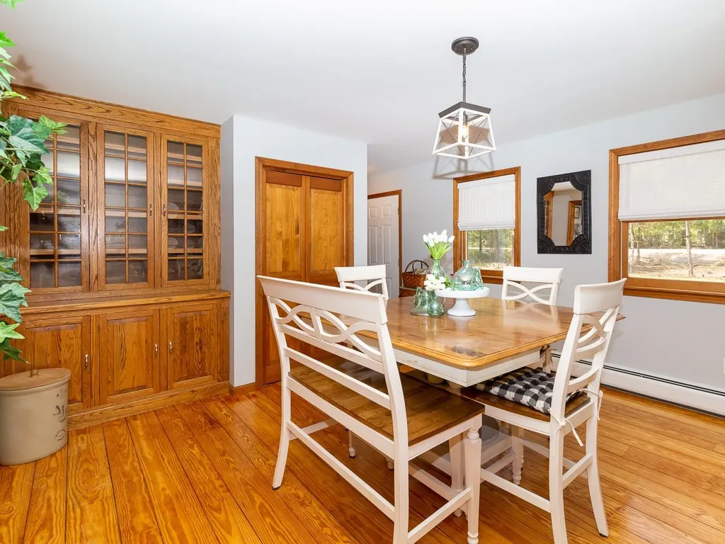22 Howard Lane New Boston NH 03070