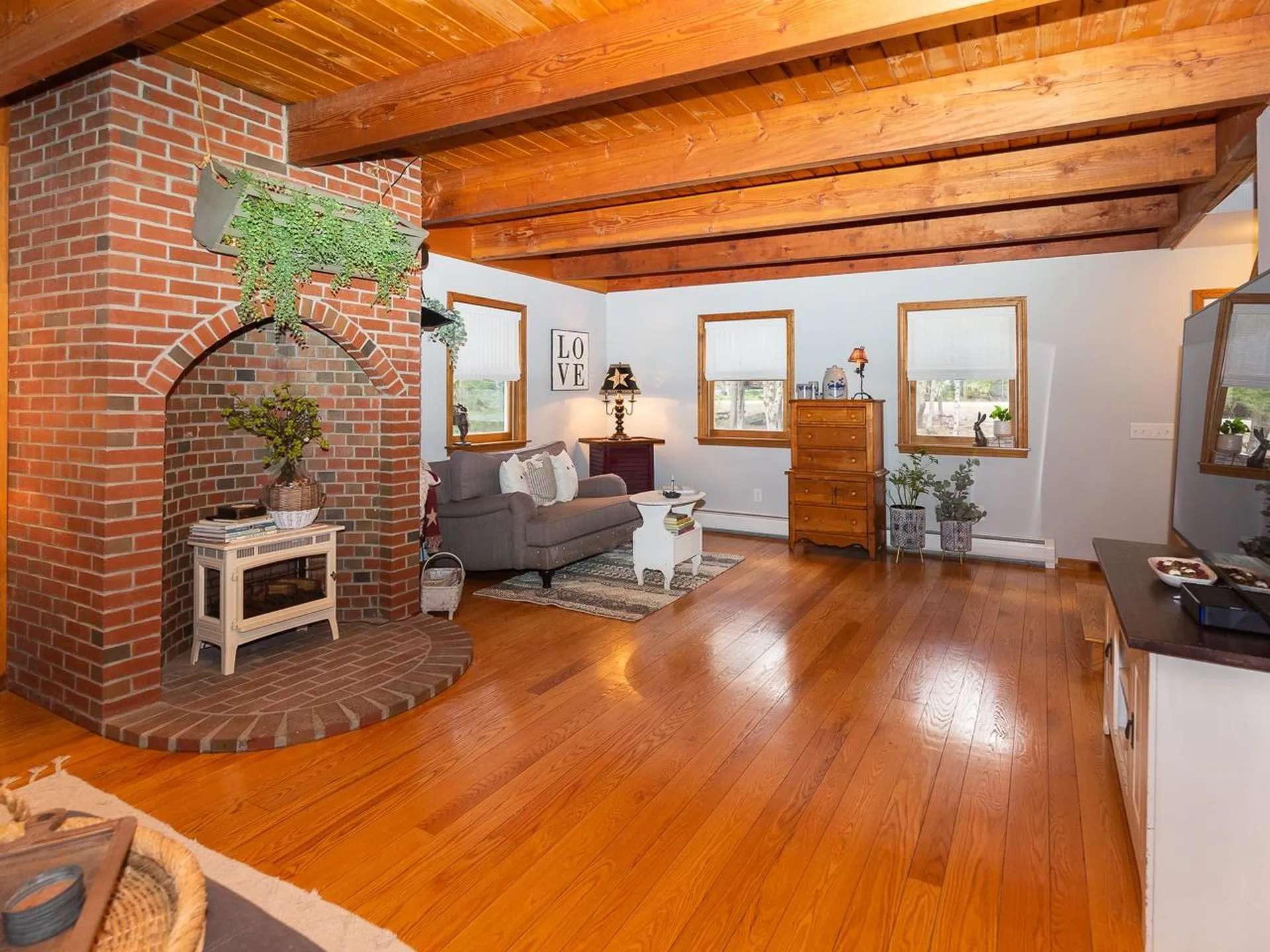 22 Howard Lane New Boston NH 03070