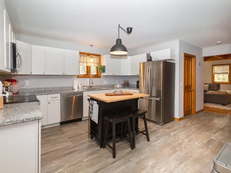 22 Howard Lane New Boston NH 03070
