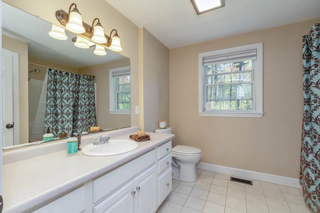 57 Morrison Road Windham NH 03087