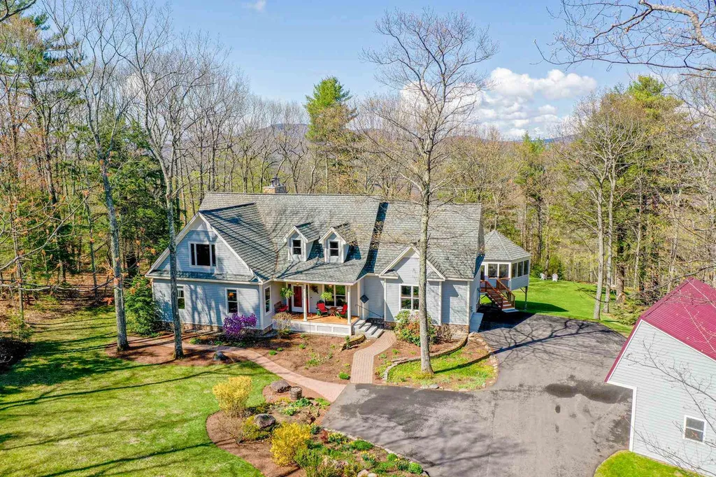 69 Sargent Road Holderness NH 03245