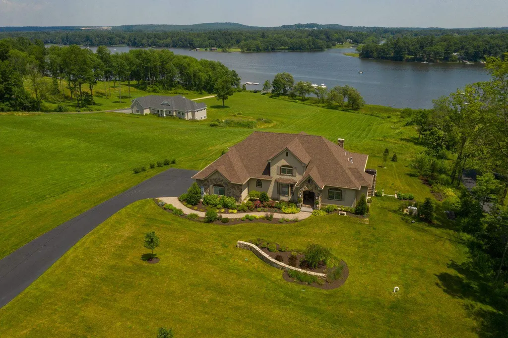 29 Fosters Drive Dover NH 03820