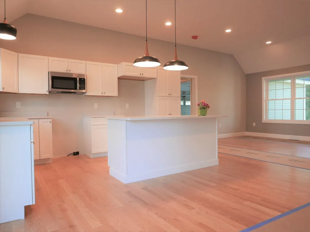 1281 Maple Street Hopkinton NH 03229