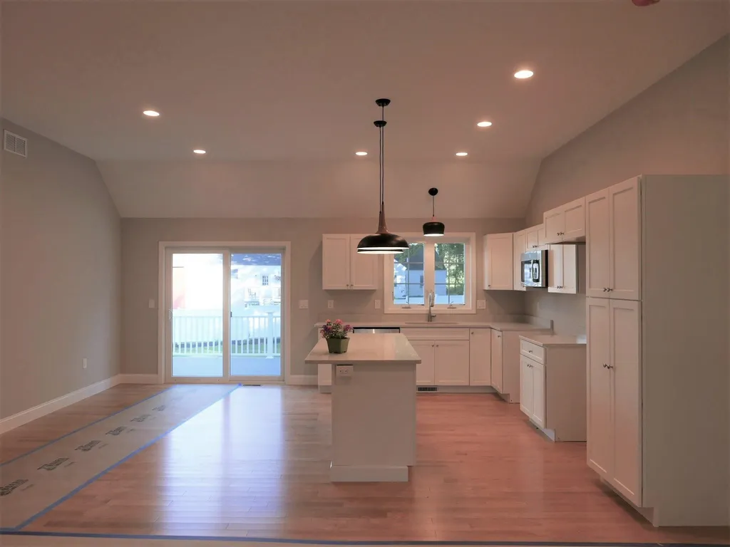 1281 Maple Street Hopkinton NH 03229