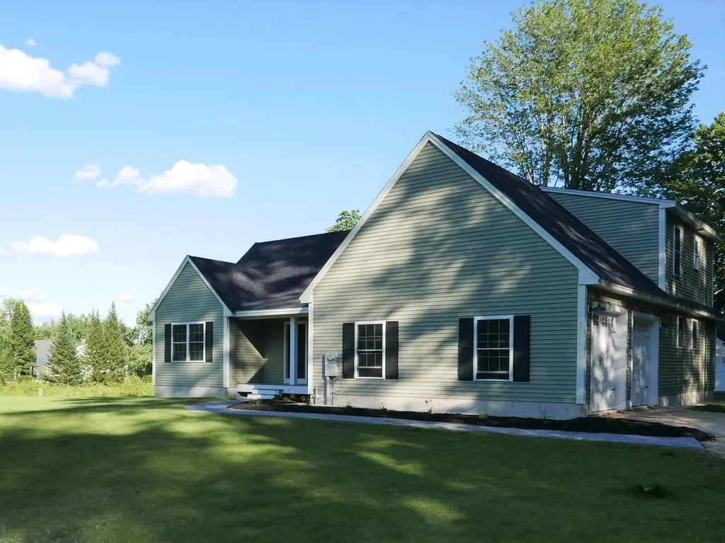 1281 Maple Street Hopkinton NH 03229