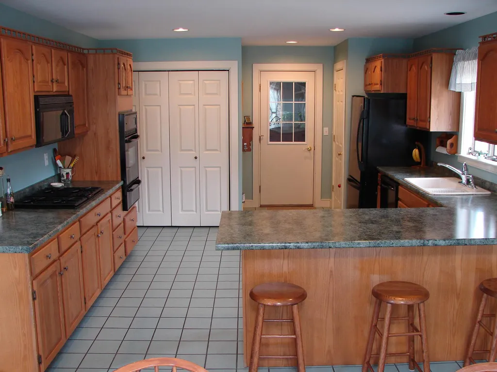 26 Autumn Lane Bristol VT 05443