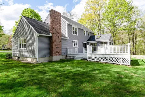 39 Redcoat Drive Hampstead NH 03841
